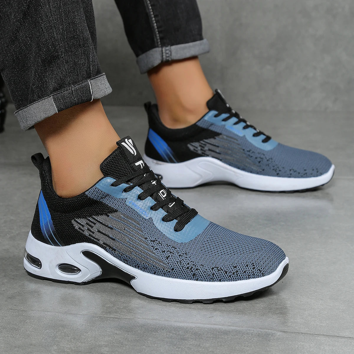 Ultra Light Sneackers