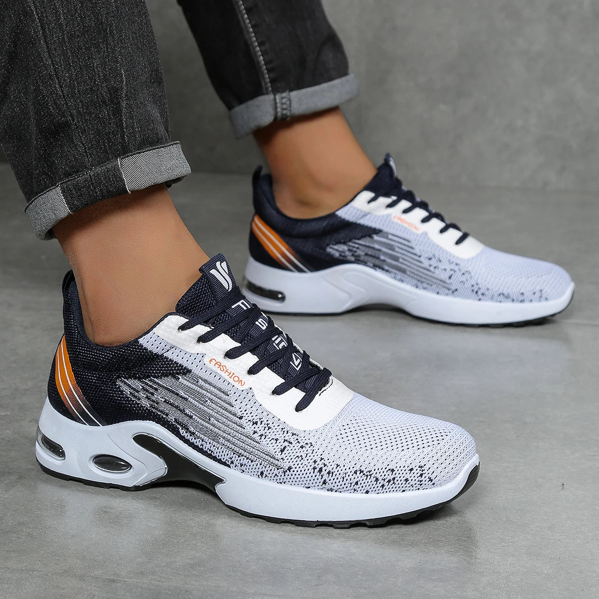 Ultra Light Sneackers